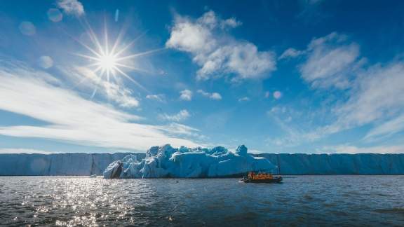 Zodiac cruising in the Arctic