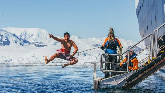 Passenger enjoying the Polar Plunge experience